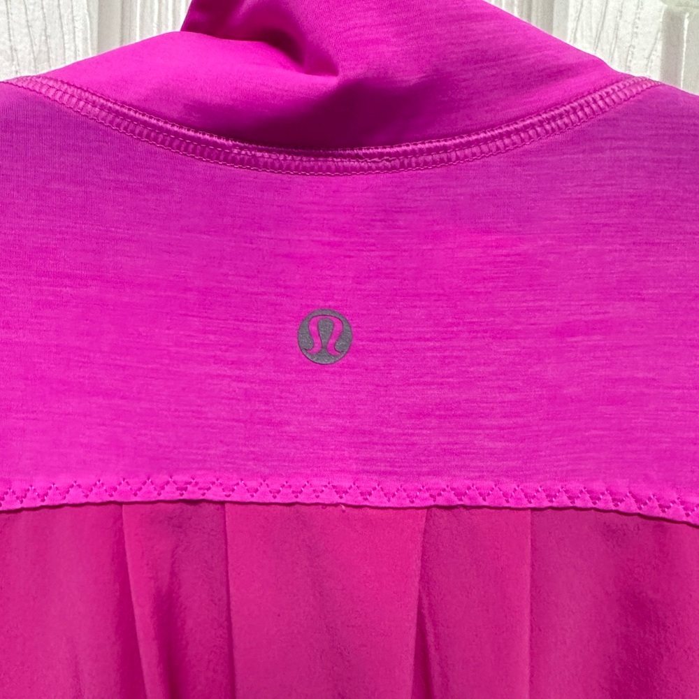 Lululemon Women's Fuchsia Pink Athletic Jacket Size 8 - Picture 13 of 13
